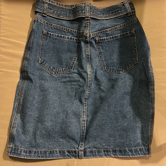 Forever 21 Contemporary Blue Jean Skirt - Picture 2 of 3